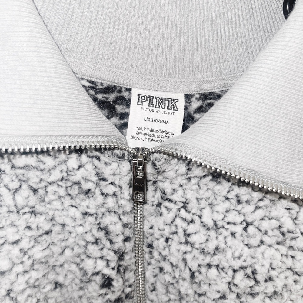 Victoria’s Secret PINK Sherpa - Picture 5 of 6